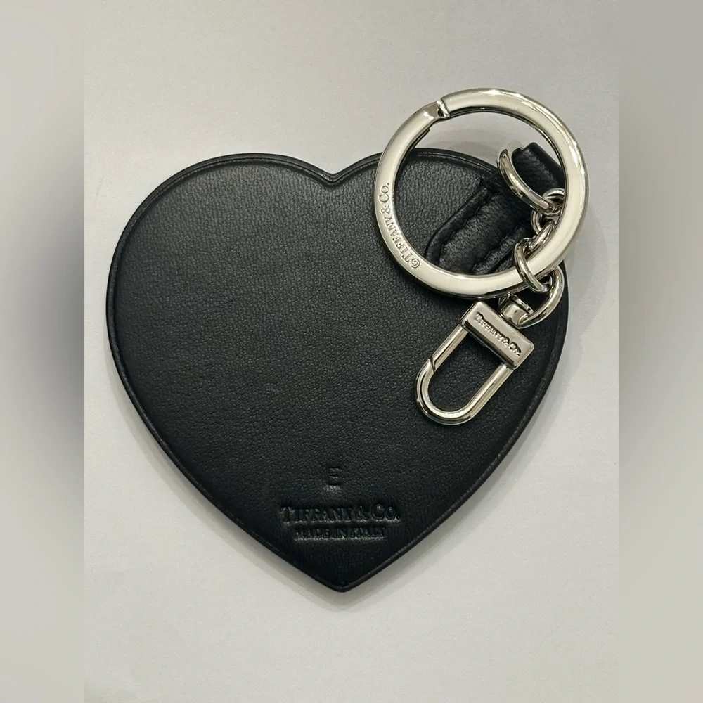 Return to Tiffany & Co. Padded Bag Charm in black leather. - Picture 5 of 9